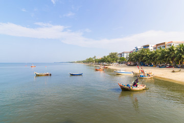 Fototapeta na wymiar Fishing boat park seaside the Bangsaen beach