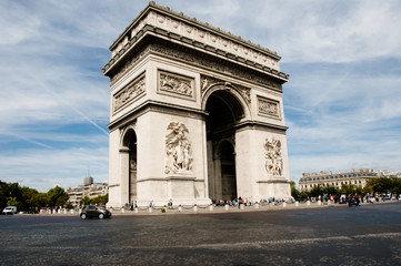 Fototapeta na wymiar Cobble Roundabout - Arc de Triomphe - Paris