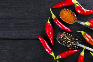 Sharp Chile pepper in pods, bell pepper, ground pepper