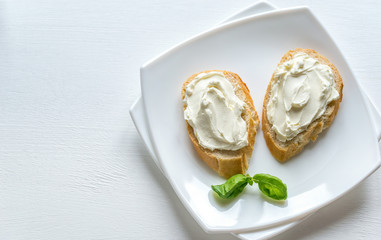 Sandwiches with cream cheese