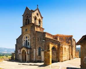 Fototapeta na wymiar Day view of San Vicente Martir y San Sebastian church. Frias
