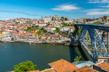 Fototapeta na wymiar Portugal, Porto, Douro river nad historic city centre