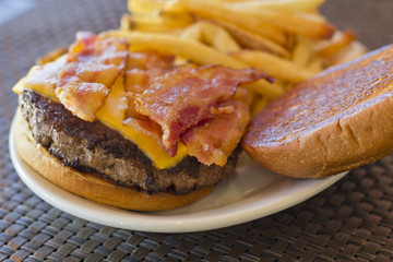 Bacon Cheeseburger