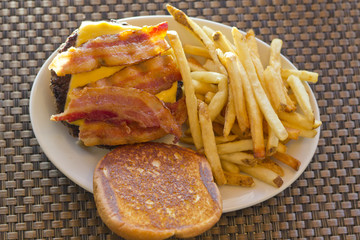 Bacon Cheeseburger