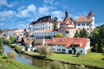 Fototapeta na wymiar castle and town Jindrichuv Hradec, Bohemia, Czech republic