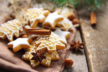 Foto op Canvas Cookies with spices and Christmas decor, on wooden table © Africa Studio
