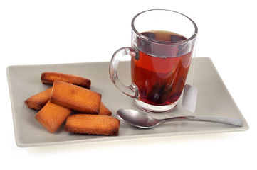 Un tasse de thé et des financiers
