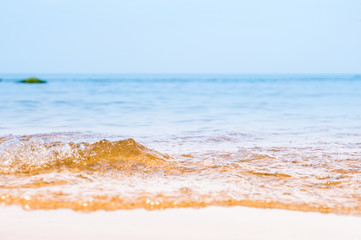Soft waves of the ocean