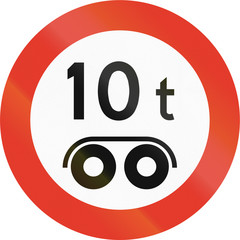 Norwegian regulatory road sign - Bogie weight limit