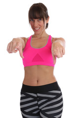 Fitness Frau beim Sport Workout Training zeigt mit der Hand Ich