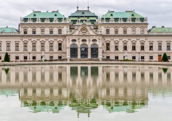 Fototapeta na wymiar Belvedere Palace in cloudy day. Vienna, Austria