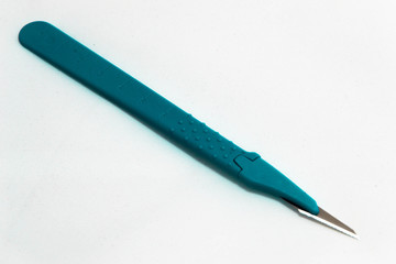 1210 - disposable scalpels
