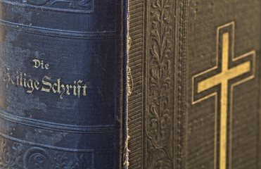 Alte Bibel - Die Heilige Schrift - Detail