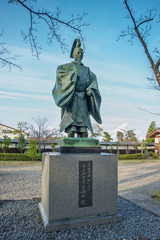 新発田城溝口秀勝像