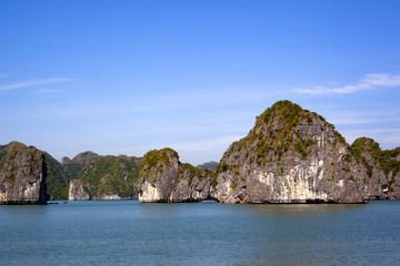 Fototapeta na wymiar Limestone rock formations in Ha Long Bay, Vietnam