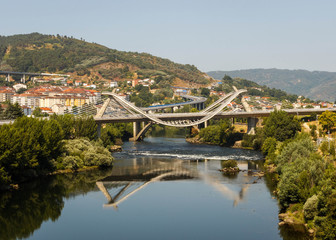 Fototapeta na wymiar Puente del Milenio. Ourense, España