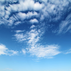 clouds in the blue sky