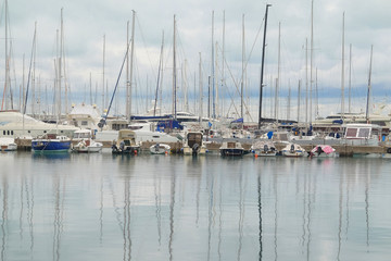 The image of sailboats in a Bar bay