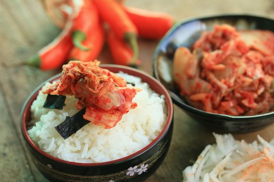 Kimchi radish with steamed rice