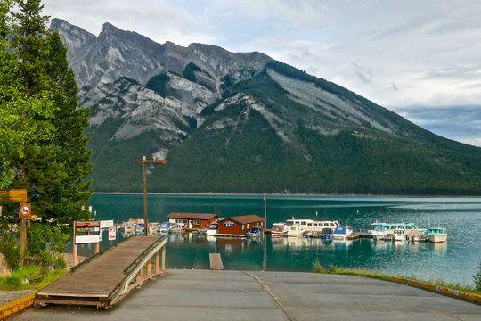 Lake Minnewanka, Parque Nacional de Banff, Canad&aacute;