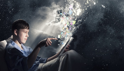 Surfing internet before sleep