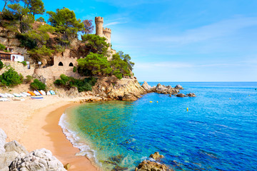 Obraz premium Lloret de Mar Castell Plaja at Sa Caleta beach