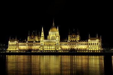 Fototapeta na wymiar Parlamento di Budapest, Ungheria