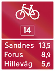 Norwegian road sign - Numbered cycle route with distances