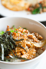 Fried Pork And Rice With Seaweed On Top : Japanese and Korean Fo