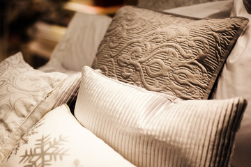 many pillows on the bed - obrazy, fototapety, plakaty