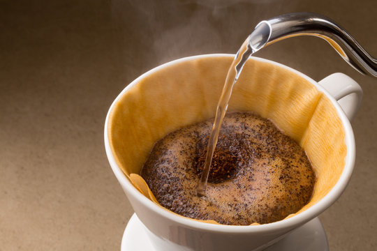 Fototapeta コーヒーを淹れる
