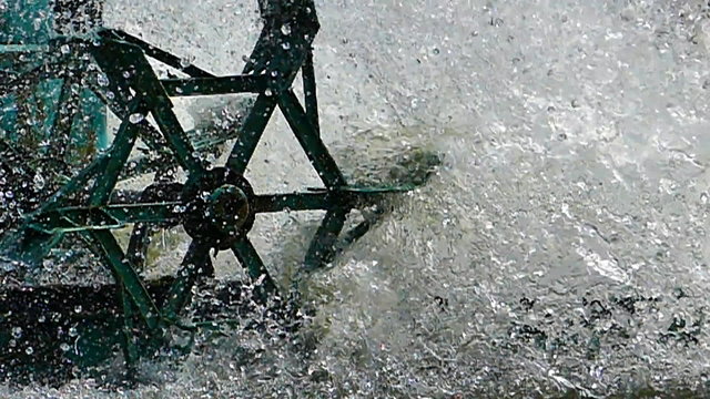 Waste water treatment by Aerator turbine wheel fill oxygen into water. 