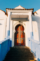 Naklejka premium Painted door