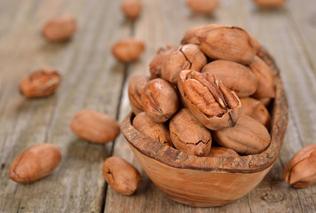 Pecans in a wooden bowl