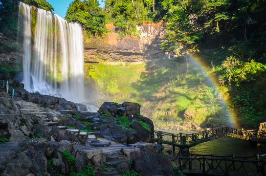 Damb'ri Waterfall
