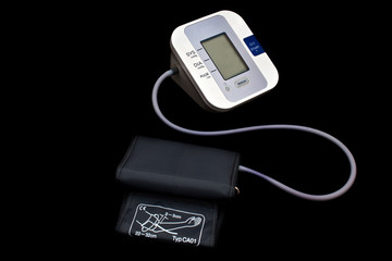 digital blood pressure monitor