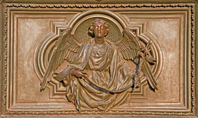 Fototapeta na wymiar Milan - detail of angel from main bronze gate