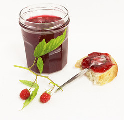 tartine de gelée de framboise