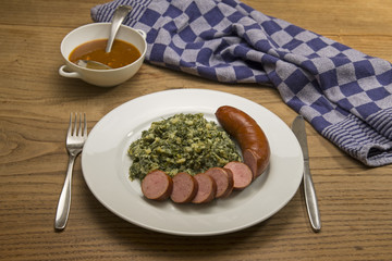 borecole with sausages