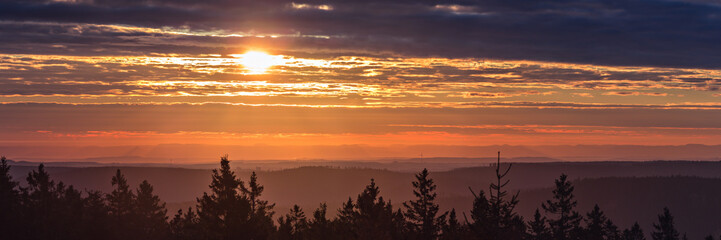 Fototapeta premium Sonnenaufgang im Schwarzwald