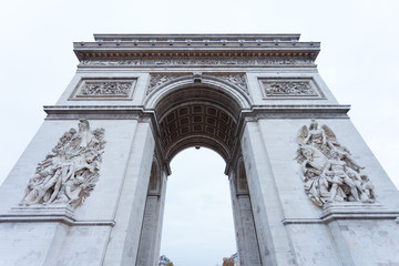 Fototapeta na wymiar Arc de Triomphe de l'Etoile in Paris, France
