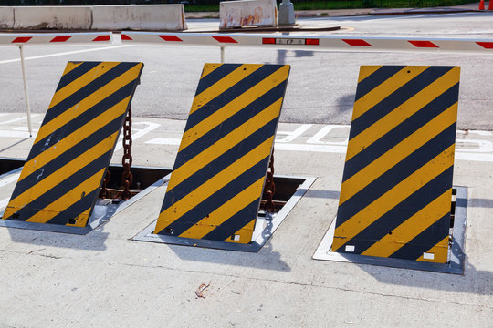 Stra&szlig;enbarriere 