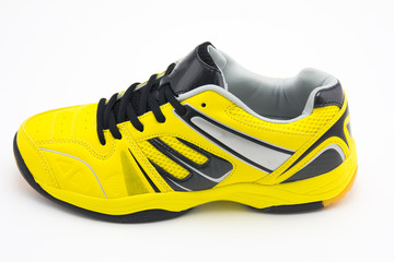  yellow sport shoes