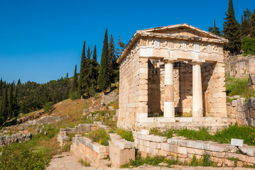 Obraz premium The Athenian Treasury in Delphi