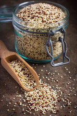 organic quinoa igrain in glass jar
