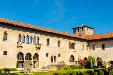 Obraz premium Courtyard of Castelvecchio fortress in Verona - Italy
