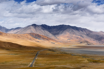 The Road along the Karakoram Highway that link China (Xinjiang province) with Pakistan via the Kunjerab pass
