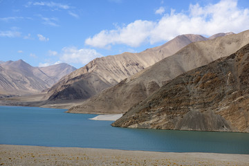 Landscape of Mountain and Lake around Muztagh Ata and Karakuli Lake, Pamir Mountains, Kasgar, Xinjiang, China