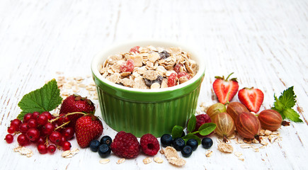 breakfast with fresh berries