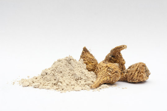 Peruvian ginseng or maca (Lepidium meyenii), dried root and  pow